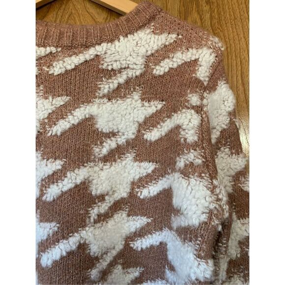 LINE & DOT Houndstooth Plush Sweater Tan Size S - Picture 6 of 12